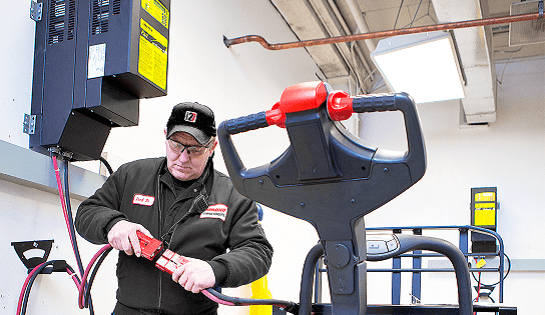 叉车充电操作规程